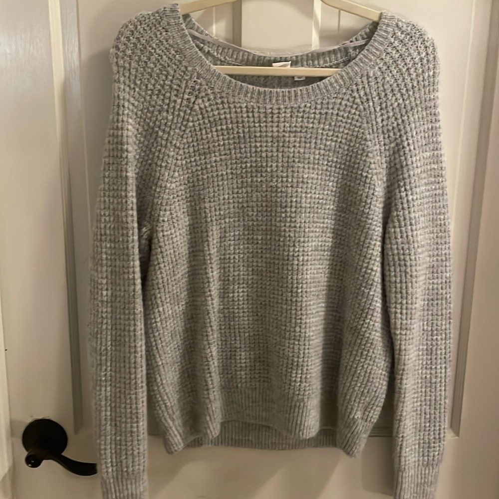 GAP grey sweater size small